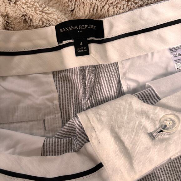 Banana Republic Pin Stripe 4" Shorts - Picture 4 of 5